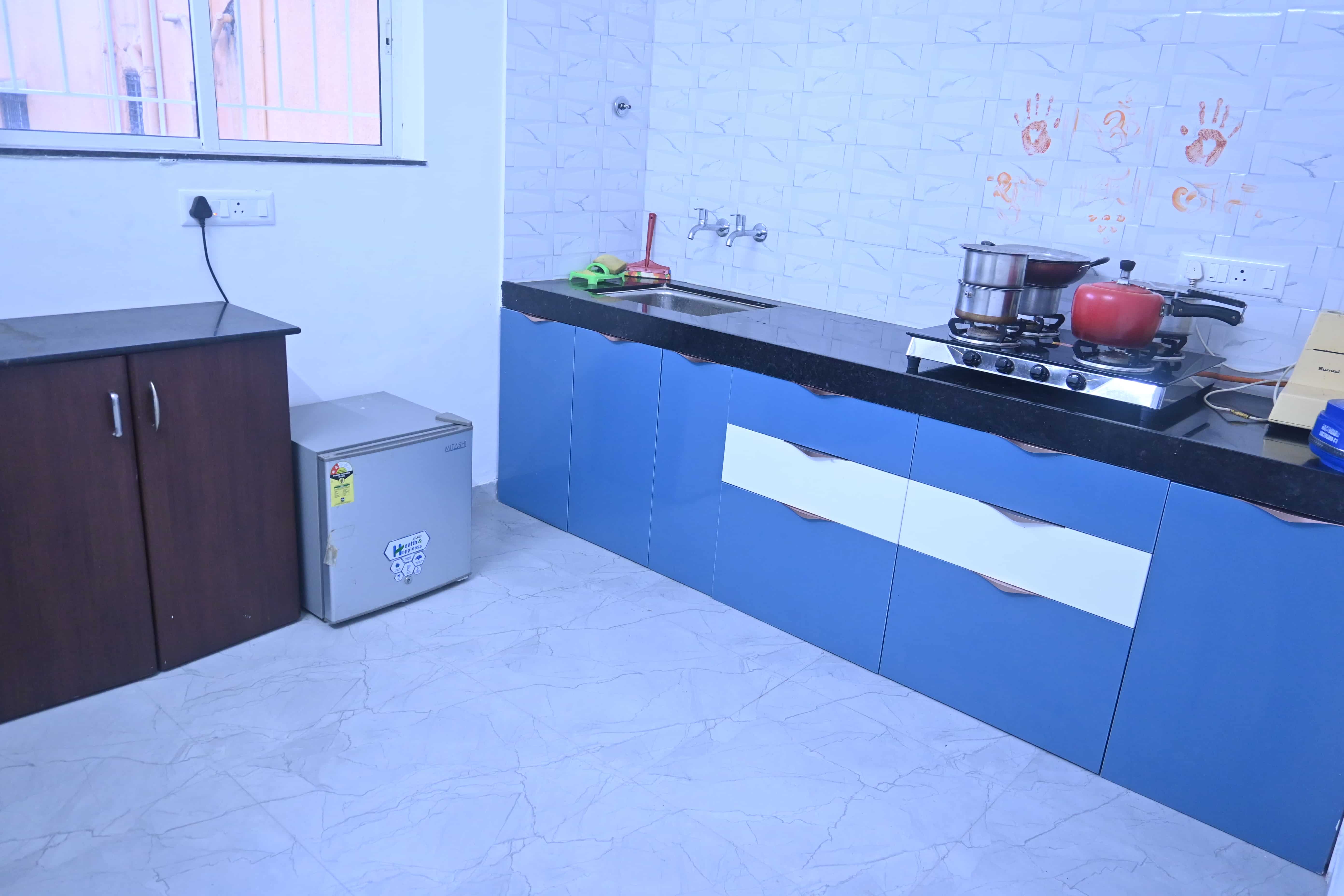 Paras Old Age Home - In-House Kitchen: Homely Meals for Health & Comfort